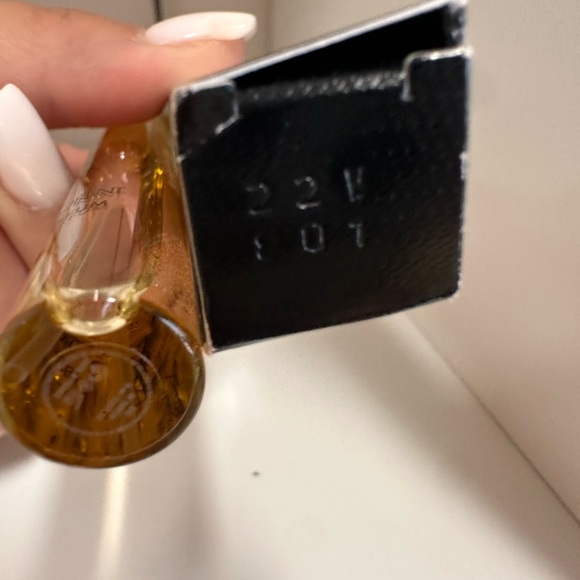 Ysl Libre
good for your car, Purse, travel, and gym bag.
.33 fl oz - Picture 2 of 2